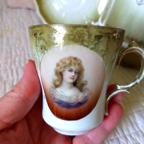 Antique Austrian Imperial China Porcelain Portrait Pitcher, Cups & Saucers Set - Picture 6 of 12